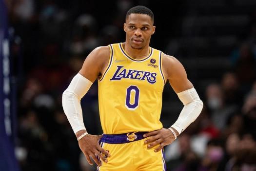 马赛3-2逆转圣吉罗斯联合，格林伍德、哈利利双响，派尚建功（马赛3-2逆转圣吉罗斯联合：格林伍德、哈利利梅开二度，派尚破门）