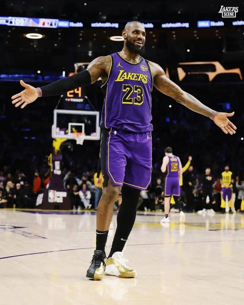 小蜘蛛：如果多进几球，终场阶段本可以踢得不那么惊险（小蜘蛛：若扩大比分，终场前就不会如此惊险）